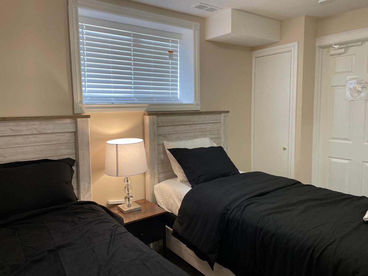 Super Luxury & Cozy Lower Level Apartment In Nw Calgary, Ab Close To Banff Kültér fotó